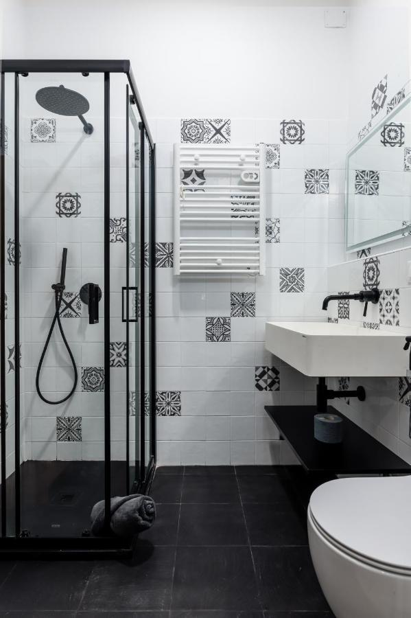 Апартаменты Esclusivo 130 Mq + Terrazzo Via San Vincenzo Генуя Экстерьер фото