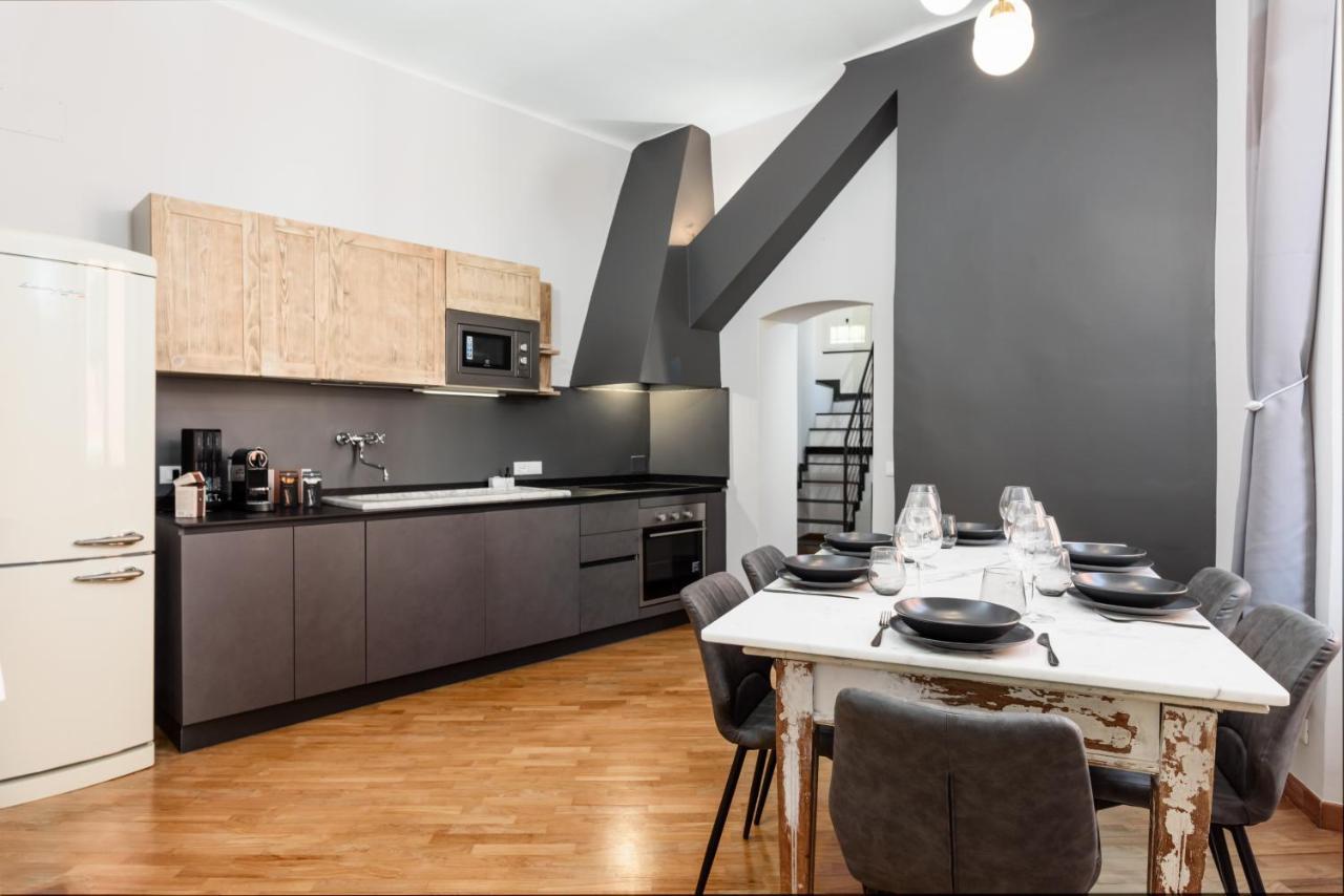 Апартаменты Esclusivo 130 Mq + Terrazzo Via San Vincenzo Генуя Экстерьер фото