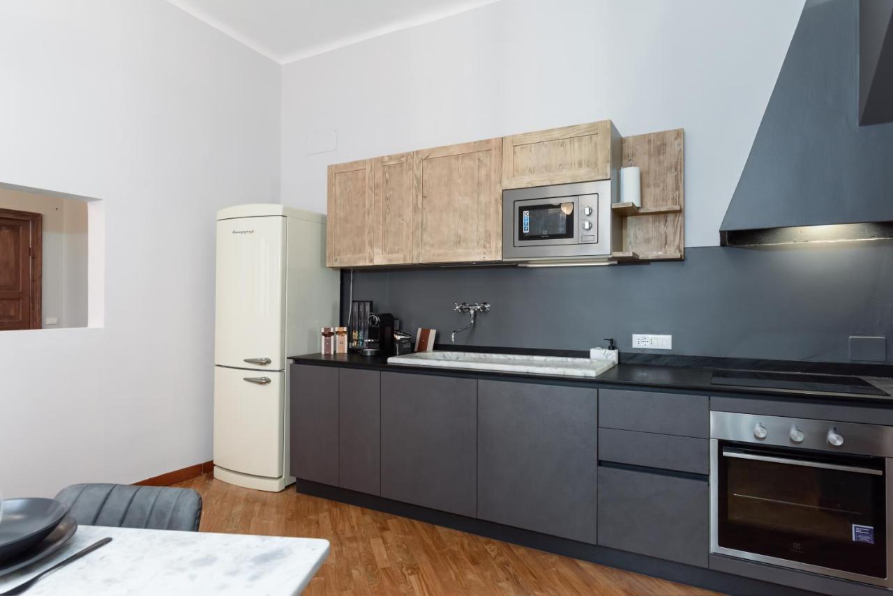 Апартаменты Esclusivo 130 Mq + Terrazzo Via San Vincenzo Генуя Экстерьер фото